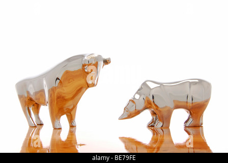 Bull e bear figurine, immagine simbolica per lo stock exchange Foto Stock