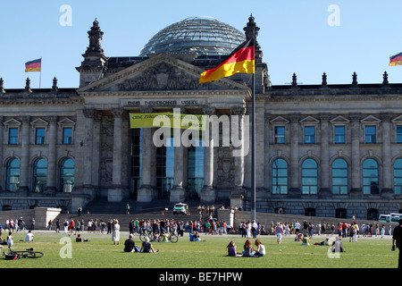 Berlino, l'Edificio del Reichstag. Ue/DE/DEU/GER/ Germania/ capitale Berlino. L'edificio del Reichstag con la cupola di vetro sulla parte superiore Foto Stock