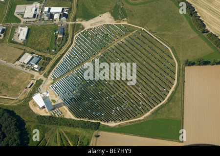 Foto aerea di energia termica solare pilota impianto di alimentazione Foto Stock