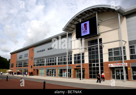 Lo stadio principale di ingresso, Leigh Sports Village, Leigh, Greater Manchester, UK. Foto Stock