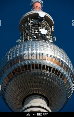 La torre della televisione di Alexanderplatz di Berlino Mitte Foto Stock