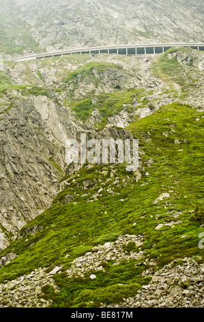 Tunnel attraverso il mountain pass, San Gottardo, Svizzera Foto Stock