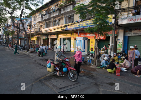 Strada tipica scena, Ho Chi Minh City, Ho Chi Minh, Vietnam Asia Foto Stock