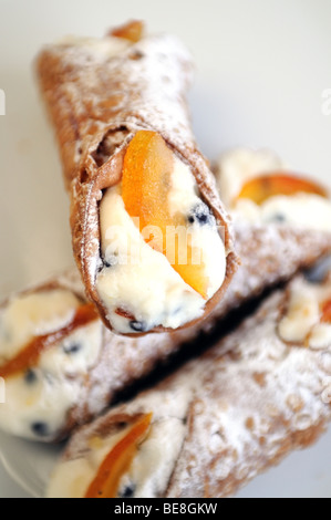 Cannoli Siciliani la pasticceria Foto Stock