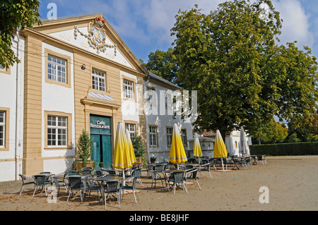 Museum Cafè, Schloss Neuhaus, moated il castello rinascimentale di Weser, Paderborn, Renania settentrionale-Vestfalia, Germania, Europa Foto Stock