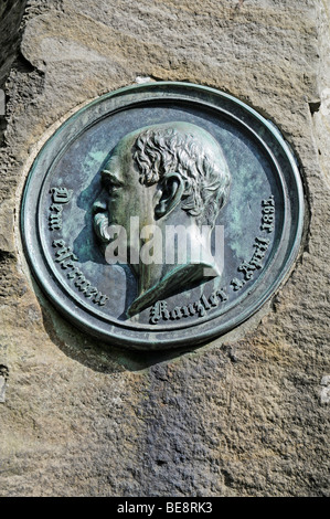 Il principe Otto von Bismarck, placca monumento Hermannsdenkmal, Hiddesen, Detmold e della Foresta Teutoburg, Renania settentrionale-Vestfalia, Tedesco Foto Stock