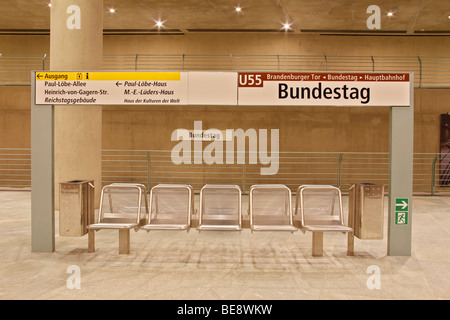 Metropolitana linea U55, Bundestag la stazione della metropolitana di Berlino, Germania, Europa Foto Stock