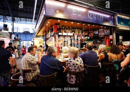 El Quim bar nel Mercat de Sant Josep, La Boqueria. Barcellona. Spagna Foto Stock