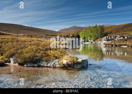 Petto di Dee cascate sul fiume Dee in Glenn Dee Valley, Scotland, Regno Unito Foto Stock