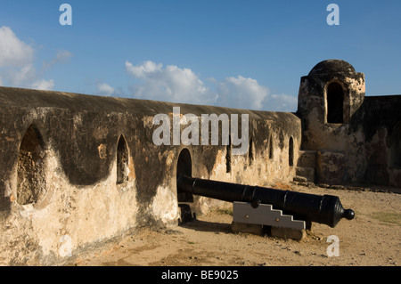 Canon, Fort Jesus, Mombasa, in Kenya Foto Stock