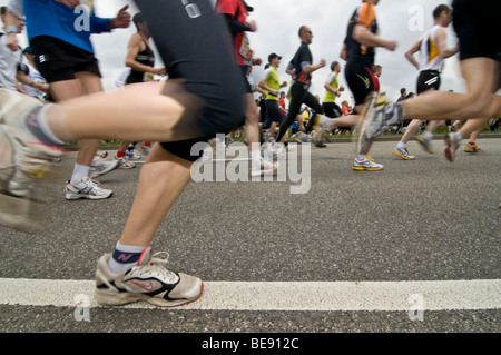 Corridori della maratona con motion blur Foto Stock