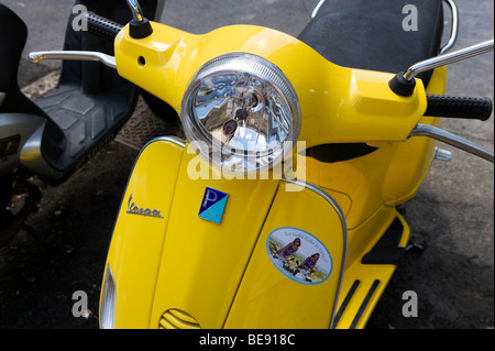 Piaggio scooter Vespa, Italia Foto Stock