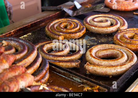 Piccante salsiccia italiana per la festa di San Gennaro Festival di Little Italy a New York City Foto Stock