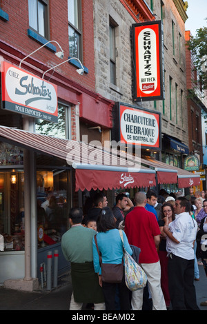 Linea fuori Schwartz del ristorante è famoso a Montreal in Canada Foto Stock