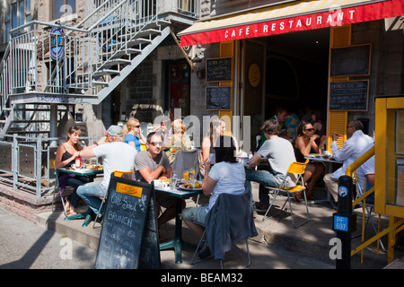 Cafe su Rue St Dennis a Montreal in Canada Foto Stock