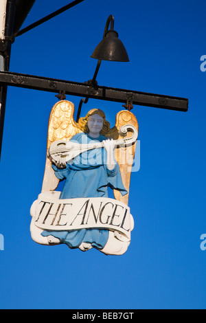 L'Hotel Angel segno Lavenham Suffolk in Inghilterra Foto Stock