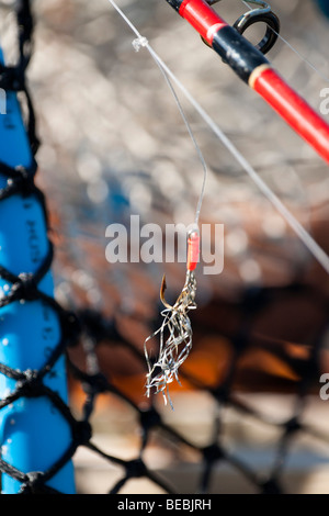 Esca artificiale su un lobster pot Foto Stock