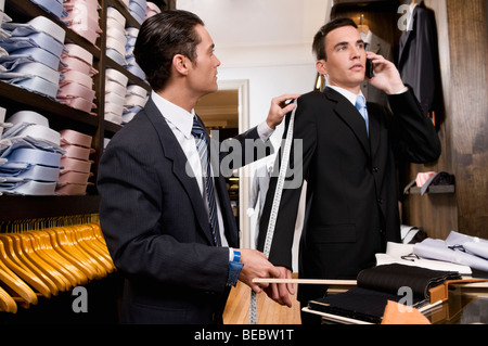 Personalizzare le misurazioni di un cliente Foto Stock