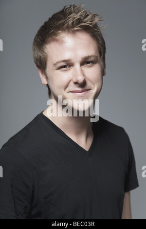 Ritratto di un uomo sorridente Foto Stock