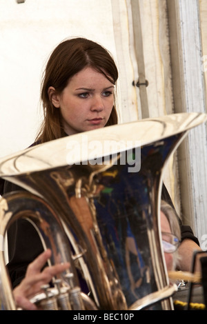 Il Leyburn brass band, Wensleydale Agrcultural Show tenutosi all inizio di settembre nei pressi di Leyburn, North Yorkshire Foto Stock