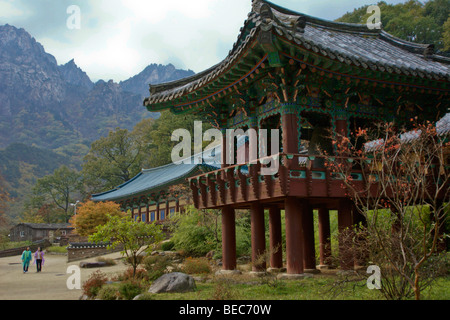 Shinheungsa tempio buddista, Seoraksan National Park, Corea del Sud Foto Stock