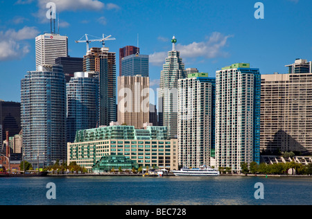 Stile di vita Waterfront condomini ed edifici di appartamenti nel centro di Toronto, Ontario;Canada;l'America del Nord Foto Stock