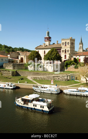 Il fiume Lot a Castelmoron, Aquitaine, Francia Foto Stock