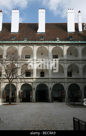 Spanische Hofreitschule, scuola di equitazione, Reitschulgasse, castello di Hofburg di Vienna, Austria Foto Stock