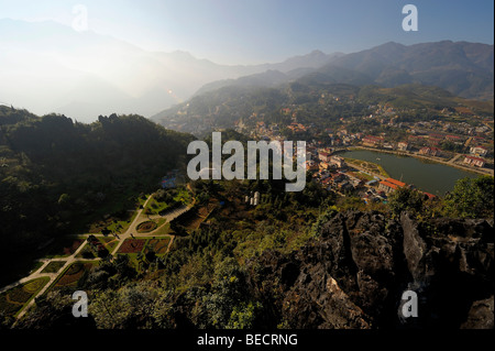 Paesaggio di montagna, SAPA, il Vietnam del nord, sud-est asiatico Foto Stock