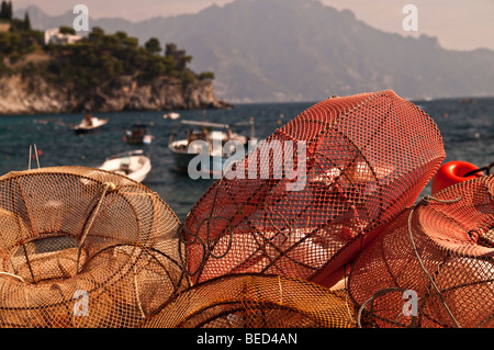 Granchi e aragoste pentole, Marina di Conca, Conca dei Marini, Italia Foto Stock