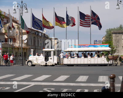 A Piazza Tasso, nel centro di Sorrento nella baia di Napoli Italia Foto Stock