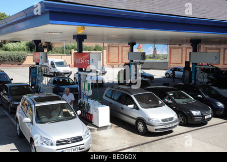 Tesco stazione di riempimento benzina Foto Stock