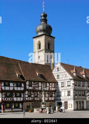 Piazza del Municipio con la Chiesa di San Martino, Forchheim, Alta Franconia, Baviera, Germania Foto Stock