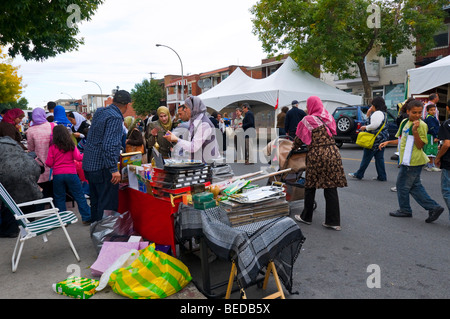 Fiera di strada nel nuovo Petit settore del Maghreb a Montreal in Canada Foto Stock