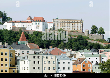 Vista la Veste Oberhaus fortezza, Passau, Baviera, Germania, Europa. Foto Stock