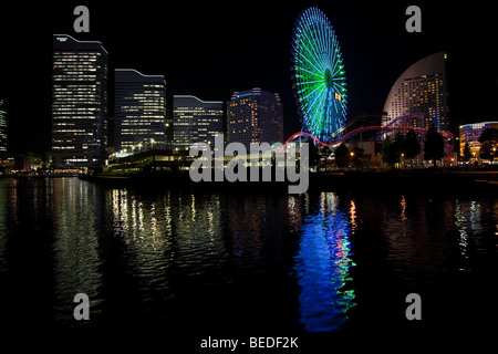 Cosmo World Parco Divertimenti grande ruota, Minato Mirai Foto Stock