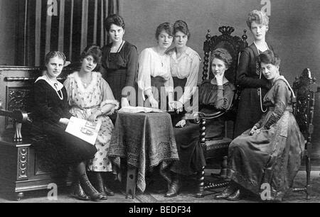 Fotografia storica, gruppo di donne, intorno al 1905 Foto Stock