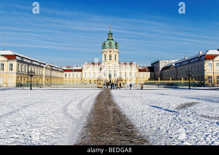 Castello di Charlottenburg nella neve, Berlin-Charlottenburg, Germania, Europa Foto Stock