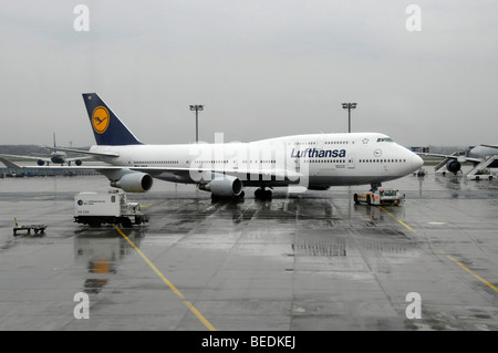 Jumbo, Boeing 747-400, aeroporto di Francoforte Hesse, Germania, Europa Foto Stock