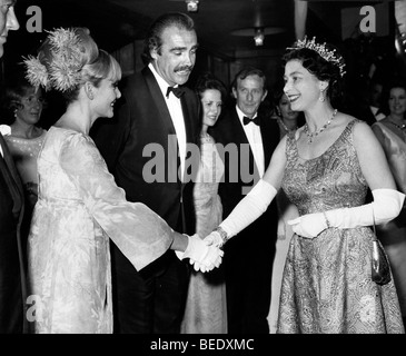 Aug 05, 1960 - Londra, Inghilterra, Regno Unito - Sir Thomas Sean Connery (nato il 25 agosto 1930) è un Academy Award, Golden Foto Stock