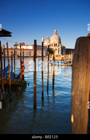 Vista sul Canal Grande verso Santa Maria della Salute, Venezia, Italia Foto Stock