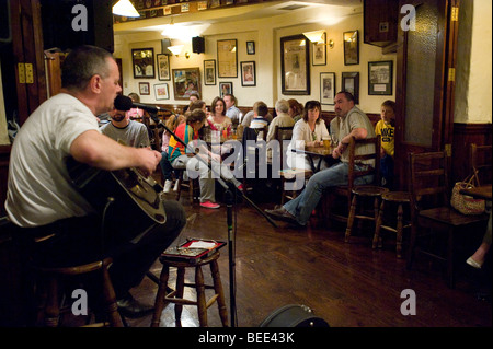 Kenmare Pub, Co. Kerry, Irlanda Foto Stock