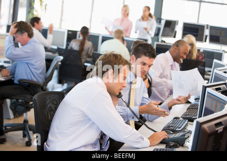 Vista del magazzino occupato commercianti Office Foto Stock