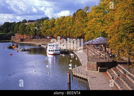 I boschetti e fiume Dee, Chester, Cheshire, Inghilterra, Regno Unito Foto Stock