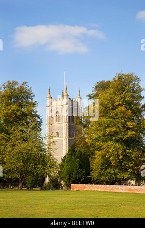 St Marys Chiesa dal Villaggio Verde Dedham Essex Inghilterra Foto Stock