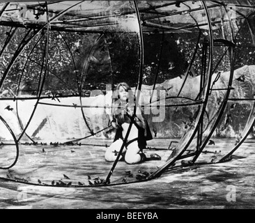 L'attrice Jane Fonda in una scena da "Barbarella' Foto Stock