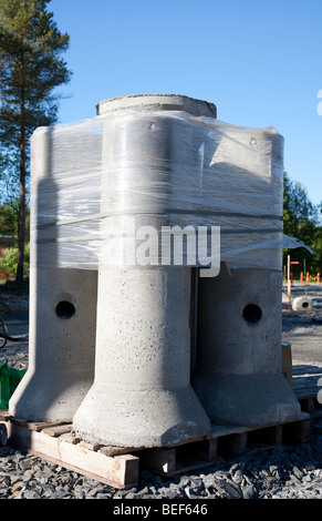 Tubi di drenaggio avvolti in plastica , Finlandia Foto Stock