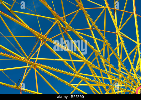 Evergreen State Fair close up di giallo ruota panoramica Ferris raggi Monroe Stato di Washington STATI UNITI D'AMERICA Foto Stock