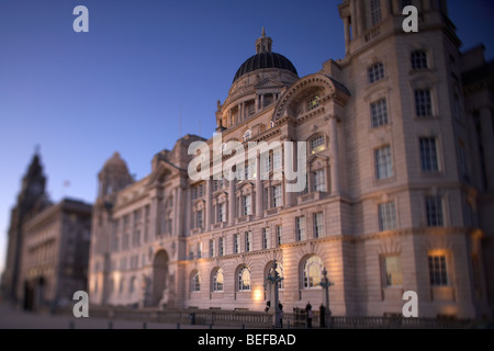 Il porto di Liverpool edificio uno di liverpools tre grazie edifici elencati sul lungomare di Liverpool Foto Stock