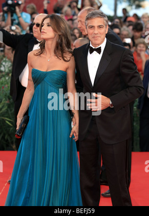 ELIZABETTA CANALIS George Clooney gli uomini che guardano AR capre. PREMIERE. 66ESIMO FESTIVAL DEL CINEMA DI VENEZIA VENEZIA ITALIA 08 Settembre Foto Stock